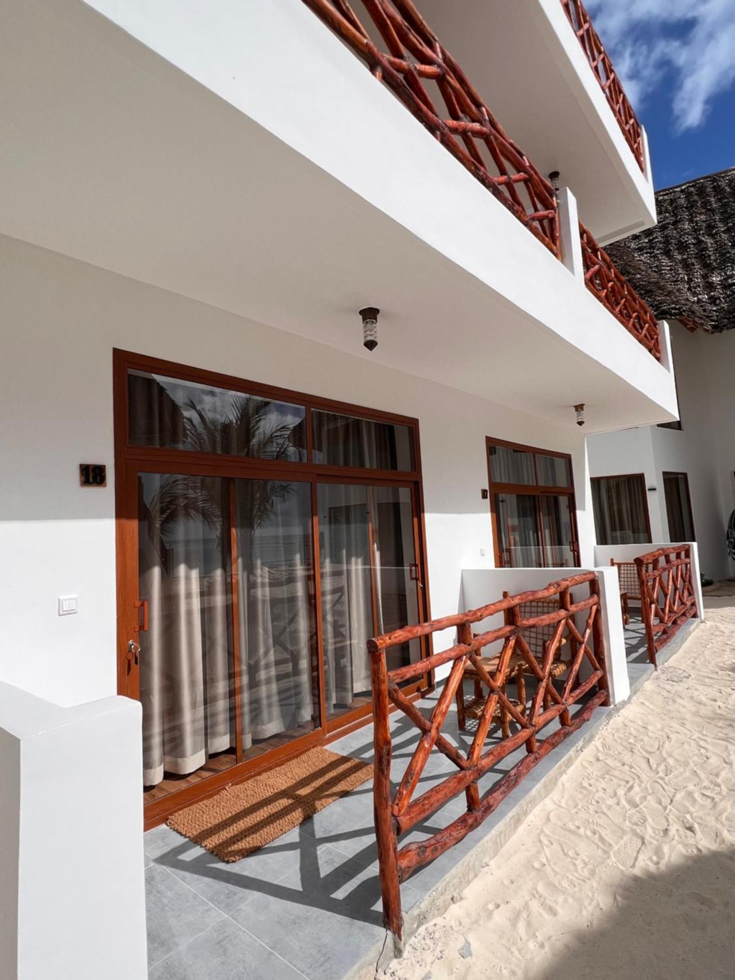 S&S Hotel جامبياني المظهر الخارجي الصورة
