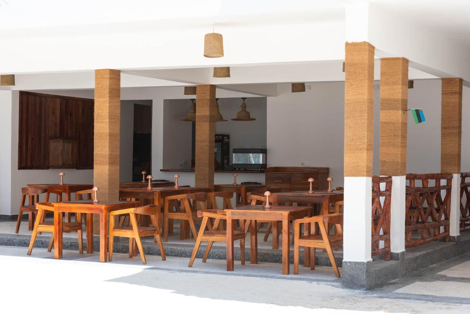 S&S Hotel جامبياني المظهر الخارجي الصورة